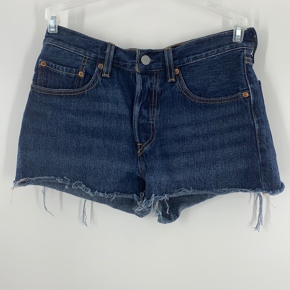 LEVIS CUTOFF RAW HEM SHORTS HIGH RISE 501 BUTTON FLY SIZE 29 - Picture 1 of 7